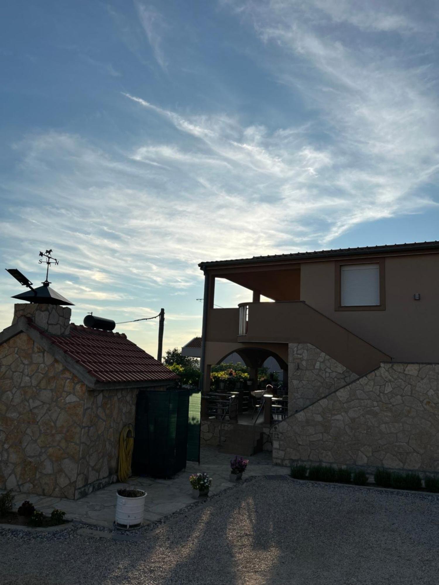 Danisacroatia Lägenhet Maslenica Exteriör bild